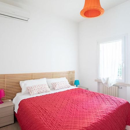 Bilocale Con Giardino A 200Mt Dal Mare - Homeunity Rimini Bagian luar foto