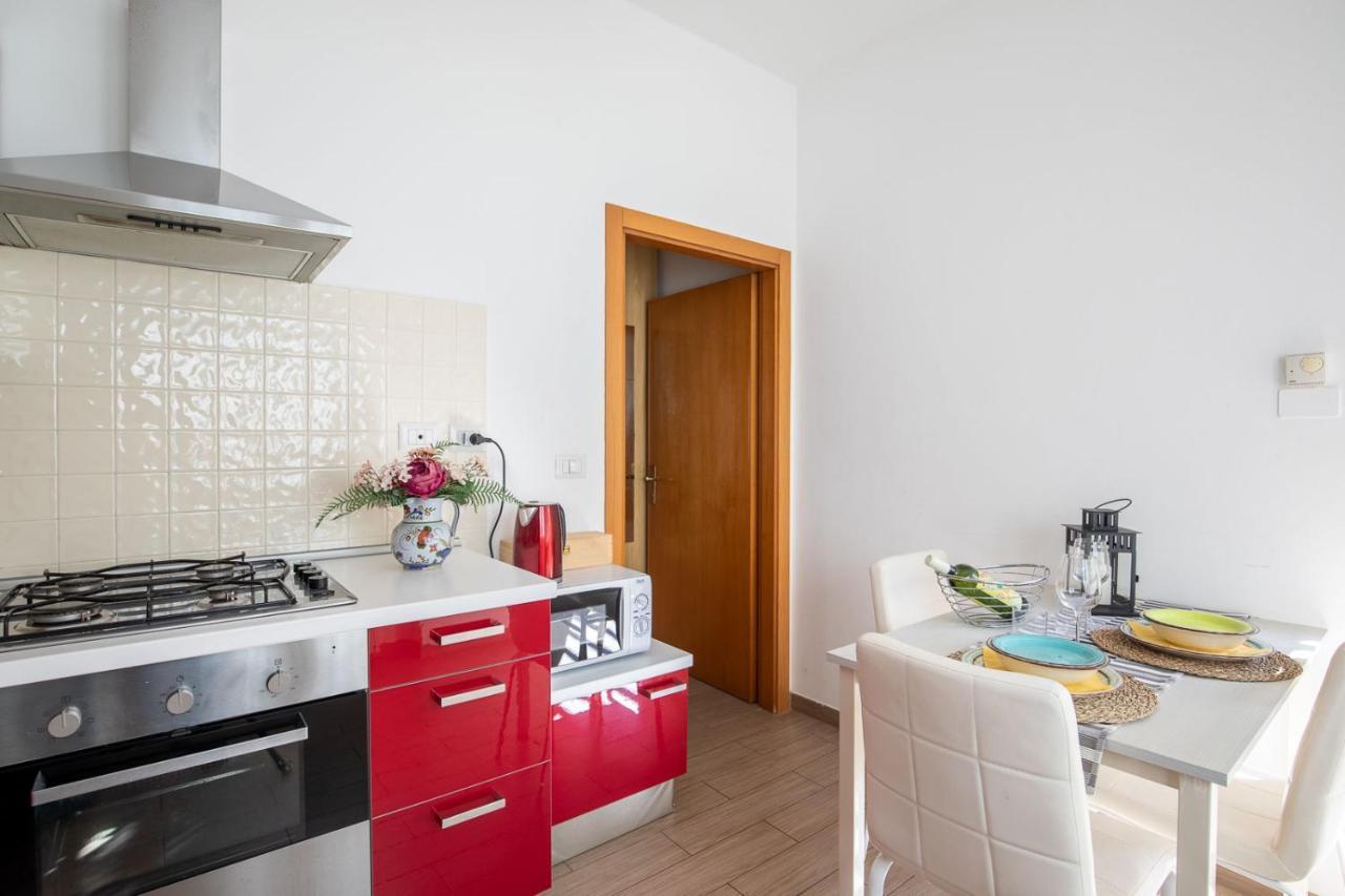 Bilocale Con Giardino A 200Mt Dal Mare - Homeunity Rimini Bagian luar foto