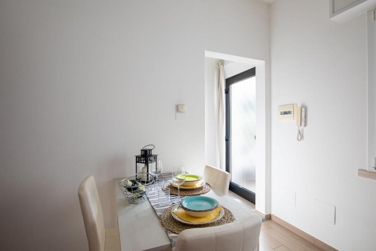 Bilocale Con Giardino A 200Mt Dal Mare - Homeunity Rimini Bagian luar foto