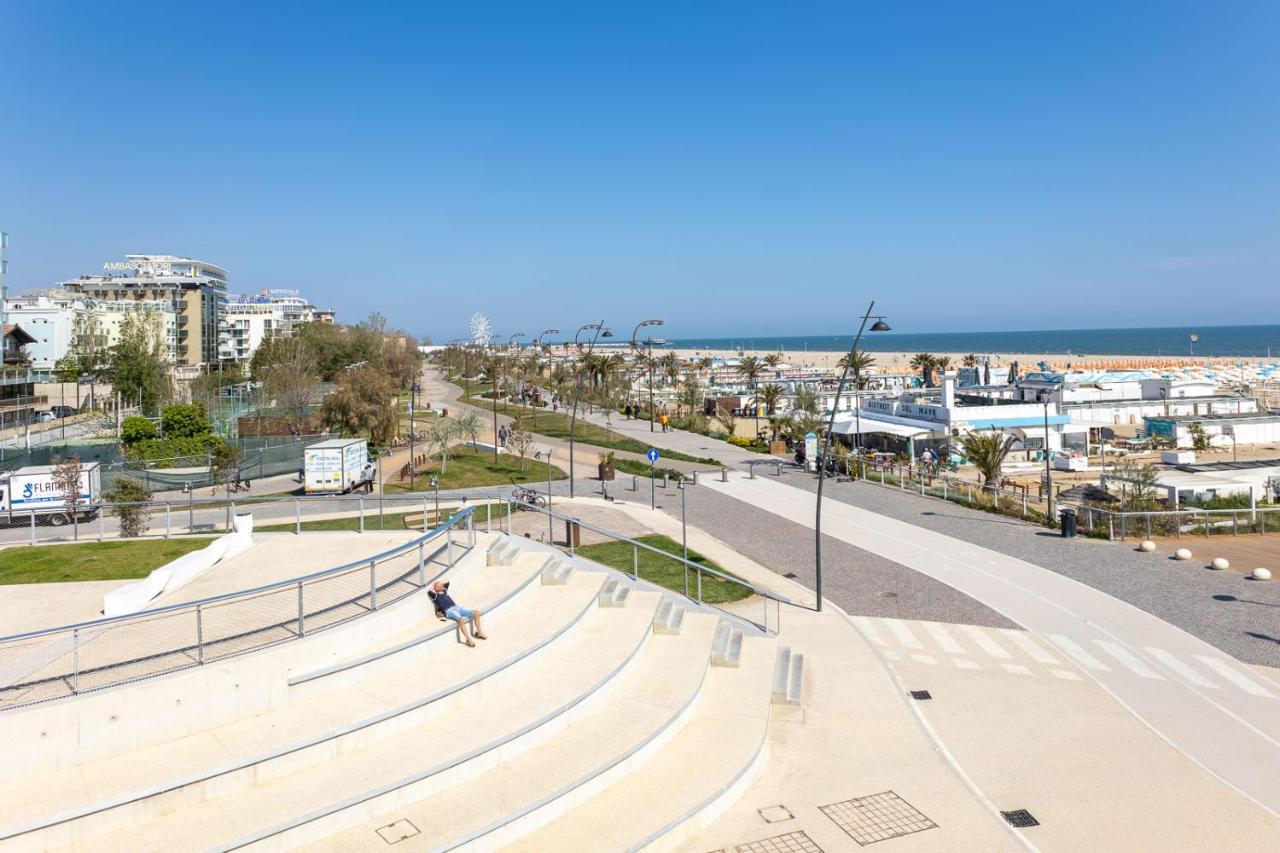 Bilocale Con Giardino A 200Mt Dal Mare - Homeunity Rimini Bagian luar foto