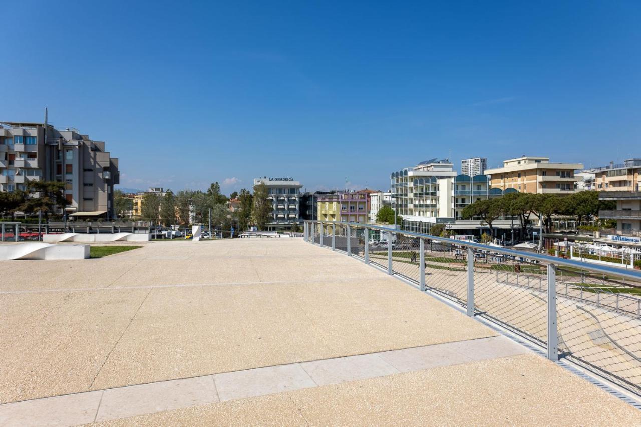 Bilocale Con Giardino A 200Mt Dal Mare - Homeunity Rimini Bagian luar foto